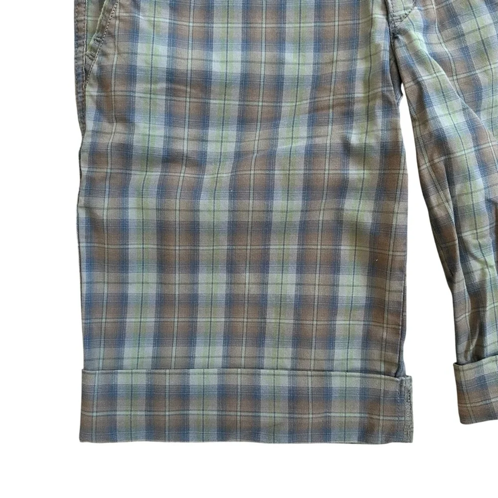 Abercrombie & Fitch brand a&f